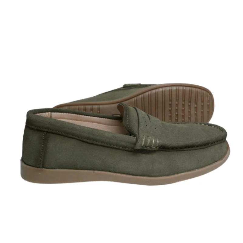 BD Shoes Soft Ease Loafer